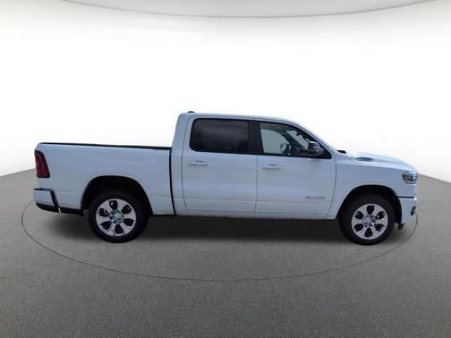 Bright White Clearcoat 2026 RAM 1500 Big Horn/Lone Star