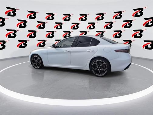 2024 Alfa Romeo Giulia Ti