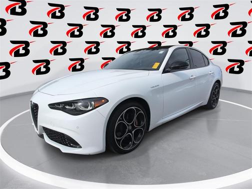 2024 Alfa Romeo Giulia Veloce