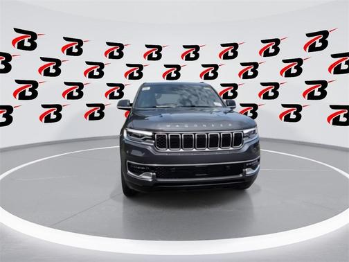 2025 Jeep Wagoneer Base