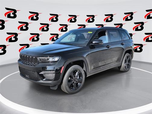 2025 Jeep Grand Cherokee Laredo