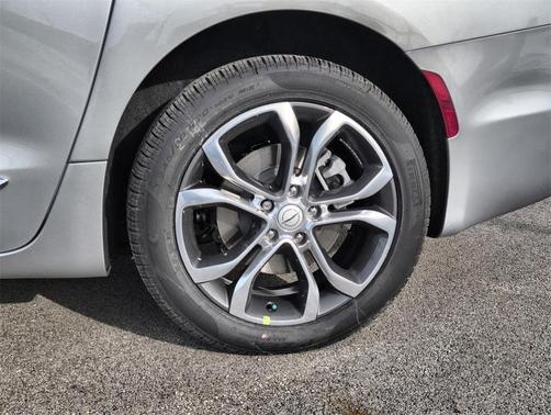 2026 Chrysler Pacifica Pinnacle