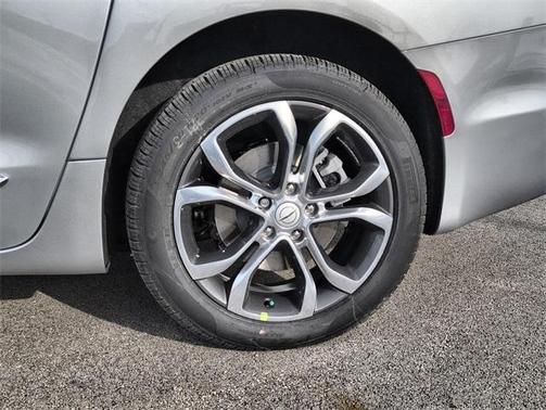 2026 Chrysler Pacifica Pinnacle