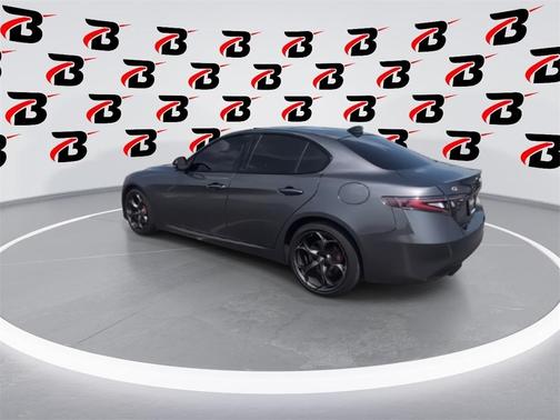 2024 Alfa Romeo Giulia Ti