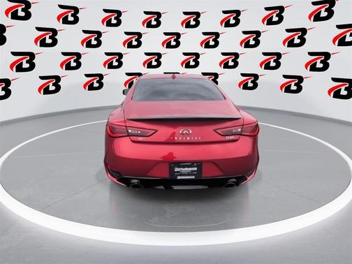 2022 INFINITI Q60 LUXE