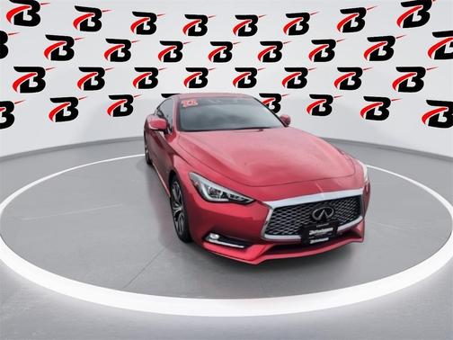 2022 INFINITI Q60 LUXE