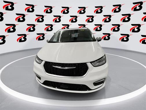 2025 Chrysler Pacifica Hybrid Pinnacle