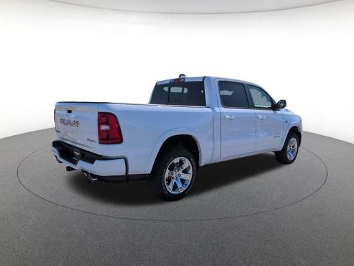 Bright White Clearcoat 2026 RAM 1500 Big Horn/Lone Star