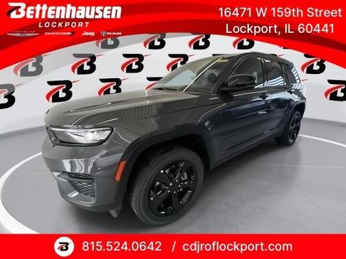 2025 Jeep Grand Cherokee Laredo