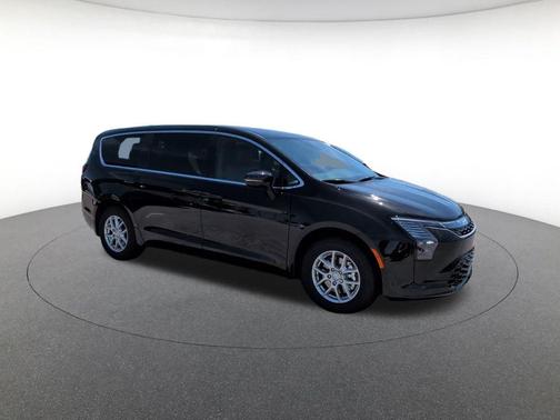 Diamond 2027 Chrysler Pacifica SELECT