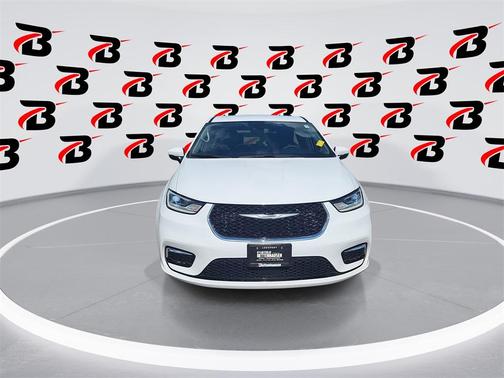 2023 Chrysler Pacifica Touring-L