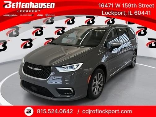 2025 Chrysler Pacifica Hybrid Pinnacle