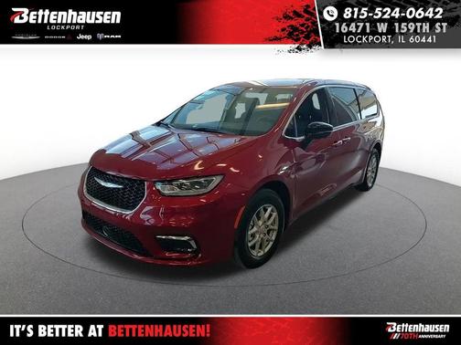 2026 Chrysler Pacifica Select