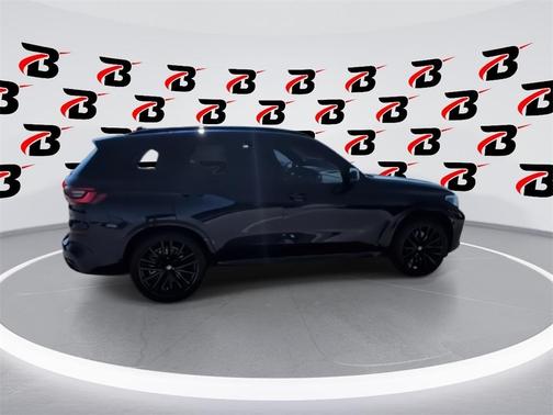 2023 BMW X5 M50i