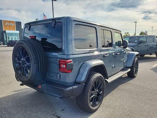 Anvil Clearcoat 2025 Jeep Wrangler 4xe Sahara