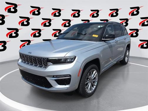 2022 Jeep Grand Cherokee Summit
