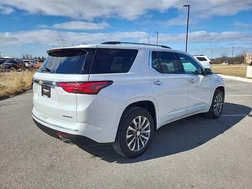 2023 Chevrolet Traverse Premier