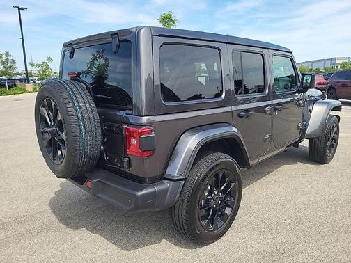 Granite Crystal Clearcoat Metallic 2025 Jeep Wrangler 4xe Sahara