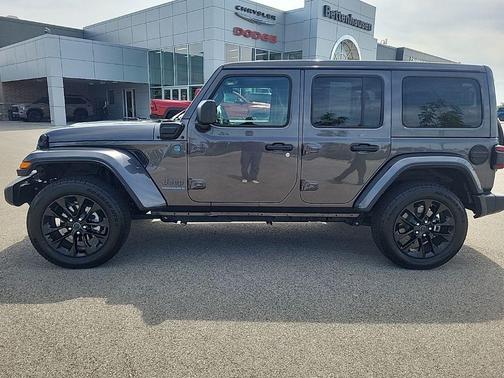 Granite Crystal Clearcoat Metallic 2025 Jeep Wrangler 4xe Sahara
