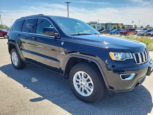 Diamond Black 2020 Jeep Grand Cherokee Laredo E