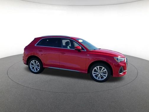 2022 Audi Q3 45 S line Premium