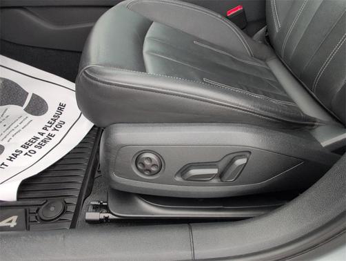 2022 Audi A4 40 Premium Plus