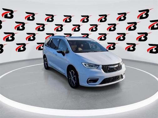 2026 Chrysler Pacifica Pinnacle