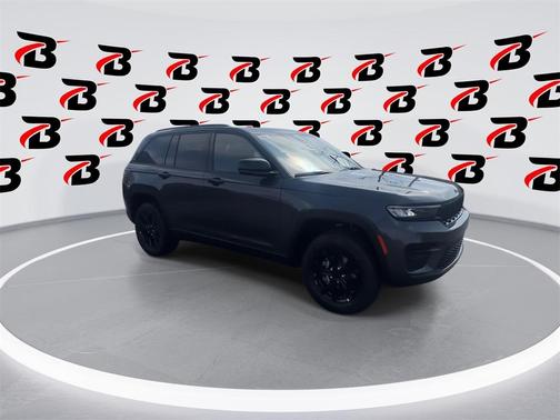 2025 Jeep Grand Cherokee Laredo