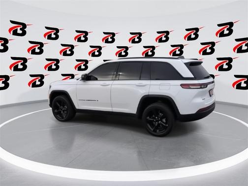 2023 Jeep Grand Cherokee Altitude