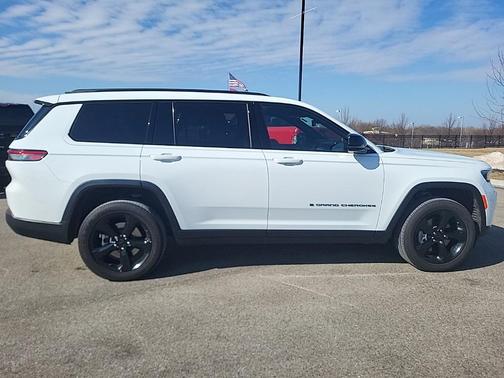2024 Jeep Grand Cherokee L Laredo