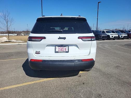 2024 Jeep Grand Cherokee L Laredo