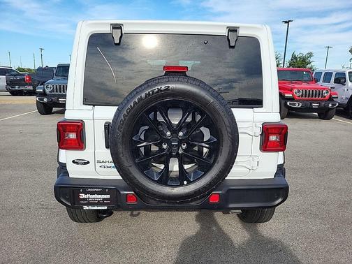 Bright White Clearcoat 2025 Jeep Wrangler 4xe Sahara