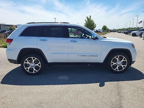 Bright White Clearcoat 2022 Jeep Grand Cherokee WK Limited