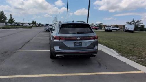 2024 Volkswagen Atlas 2.0T SE
