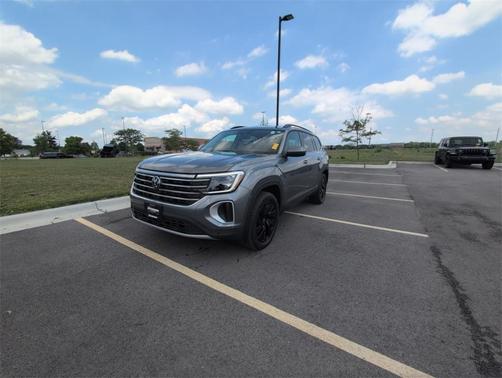 2024 Volkswagen Atlas 2.0T SE