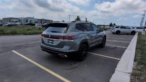 2024 Volkswagen Atlas 2.0T SE