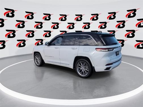 2024 Jeep Grand Cherokee Summit
