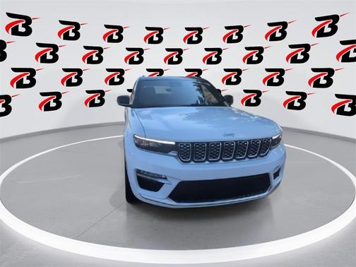 2024 Jeep Grand Cherokee Summit
