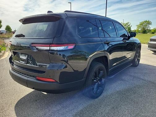 Rocky Mountain Pearlcoat 2023 Jeep Grand Cherokee L Limited