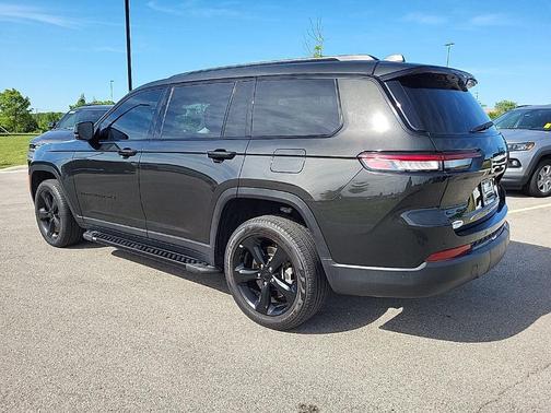 Rocky Mountain Pearlcoat 2023 Jeep Grand Cherokee L Limited