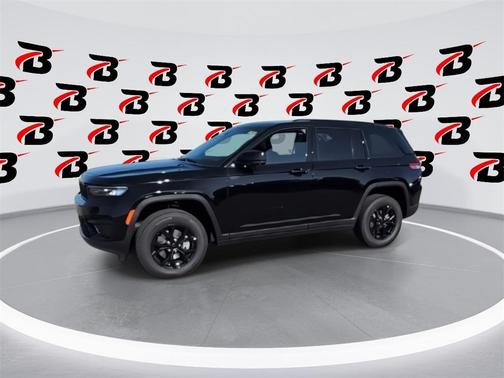 2025 Jeep Grand Cherokee Laredo