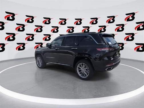 2025 Jeep Grand Cherokee Summit