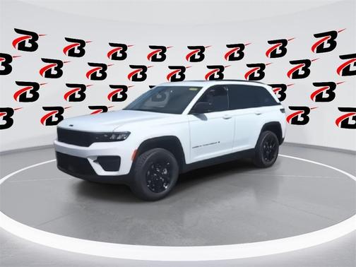 2025 Jeep Grand Cherokee Laredo