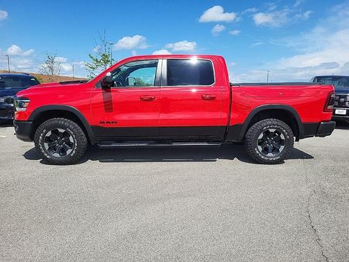 Flame Red Clearcoat 2019 RAM 1500 Rebel