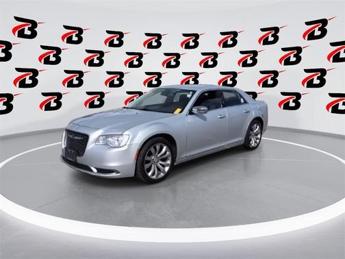2019 Chrysler 300 Touring