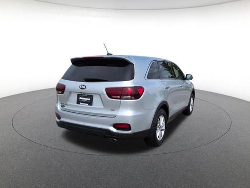 Sparkling Silver 2019 Kia Sorento L
