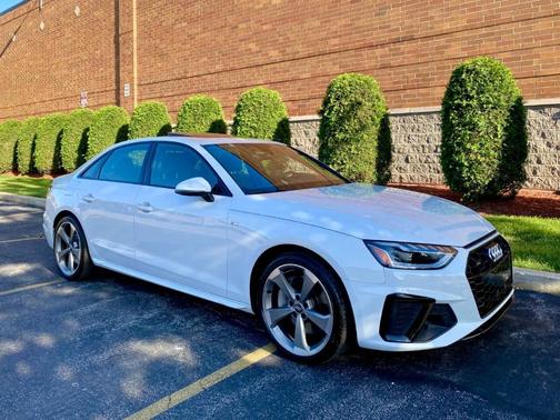 Photo 2 of 30 of 2021 Audi A4 40 Premium Plus
