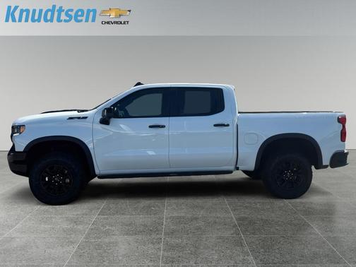 Summit White 2026 Chevrolet Silverado 1500 ZR2