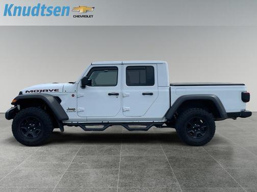 Bright White Clearcoat 2022 Jeep Gladiator Mojave 4x4