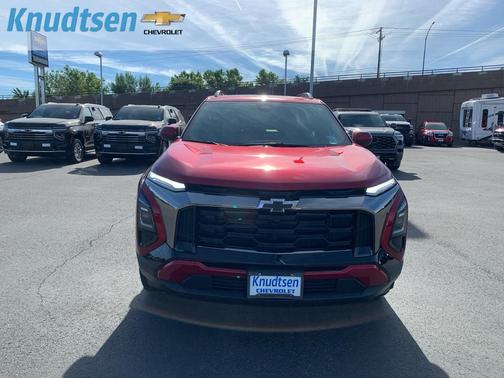 Radiant Red Tintcoat 2025 Chevrolet Equinox AWD ACTIV
